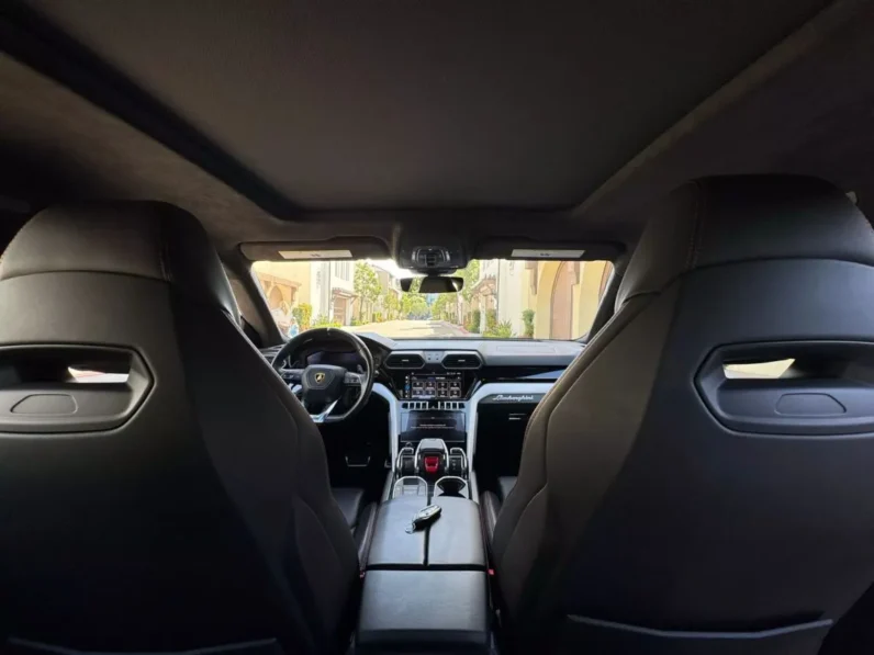 2021 Lamborghini Urus Sport