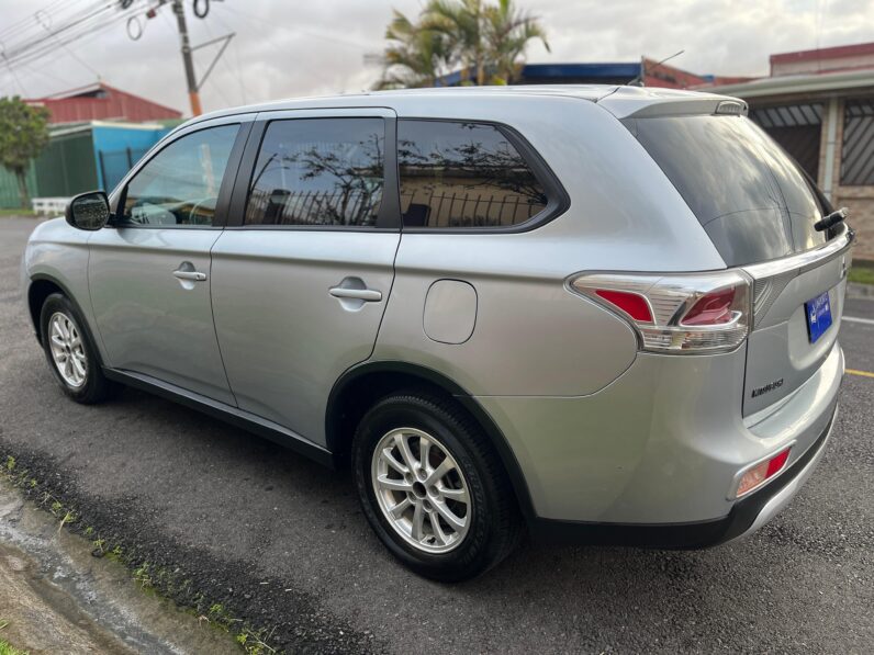 Mitsubishi Outlander SE 2015
