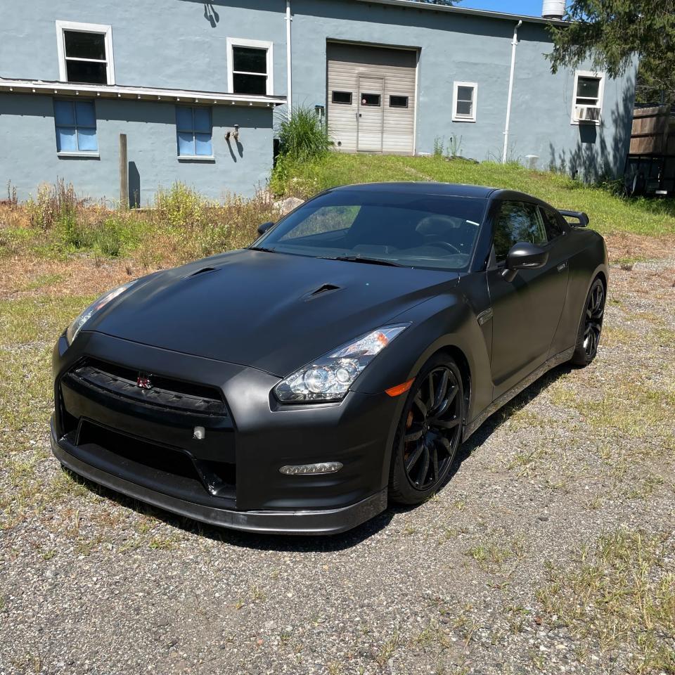 NISSAN GT-R 2014